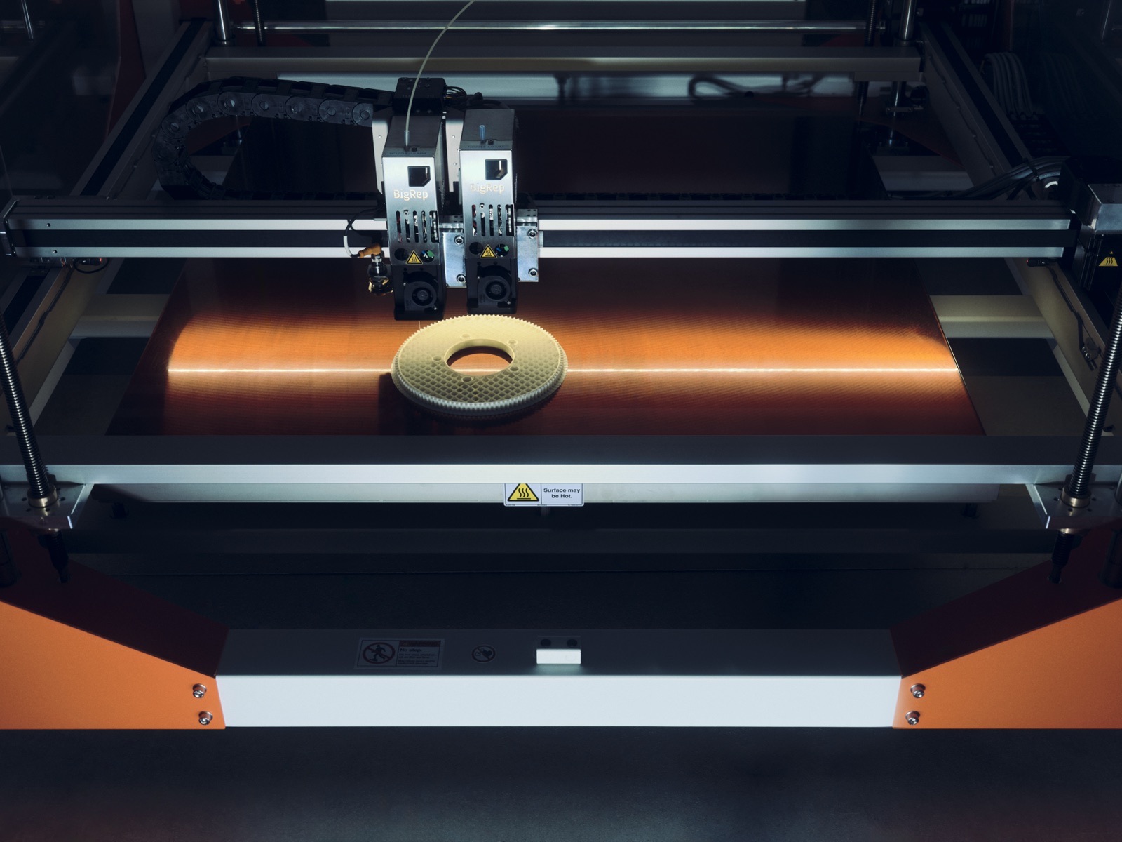 3D printing, glowing print bed.
